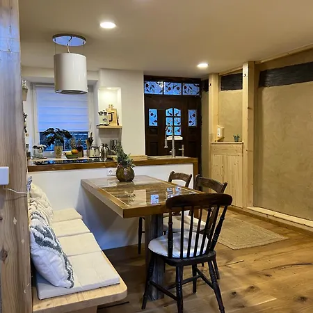 Am Hirtenturm, Anno 1397, Auf Der Quelle Der Ahr