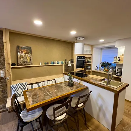 Nyaraló Am Hirtenturm, Anno 1397, Auf Der Quelle Der Ahr Blankenheim