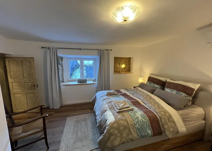 Am Hirtenturm, Anno 1397, Auf Der Quelle Der Ahr * بلانكينهييم