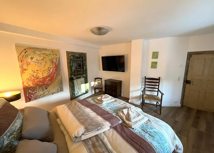 Am Hirtenturm, Anno 1397, Auf Der Quelle Der Ahr بيت للعطل