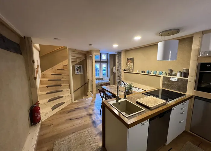 Am Hirtenturm, Anno 1397, Auf Der Quelle Der Ahr * بلانكينهييم